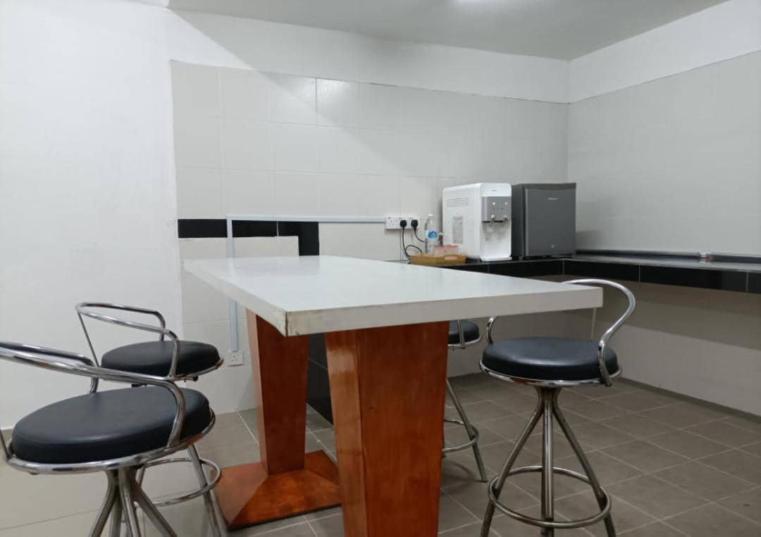 Adeen'S Suria Suite, Hotel Mutiara Gua Musang Εξωτερικό φωτογραφία